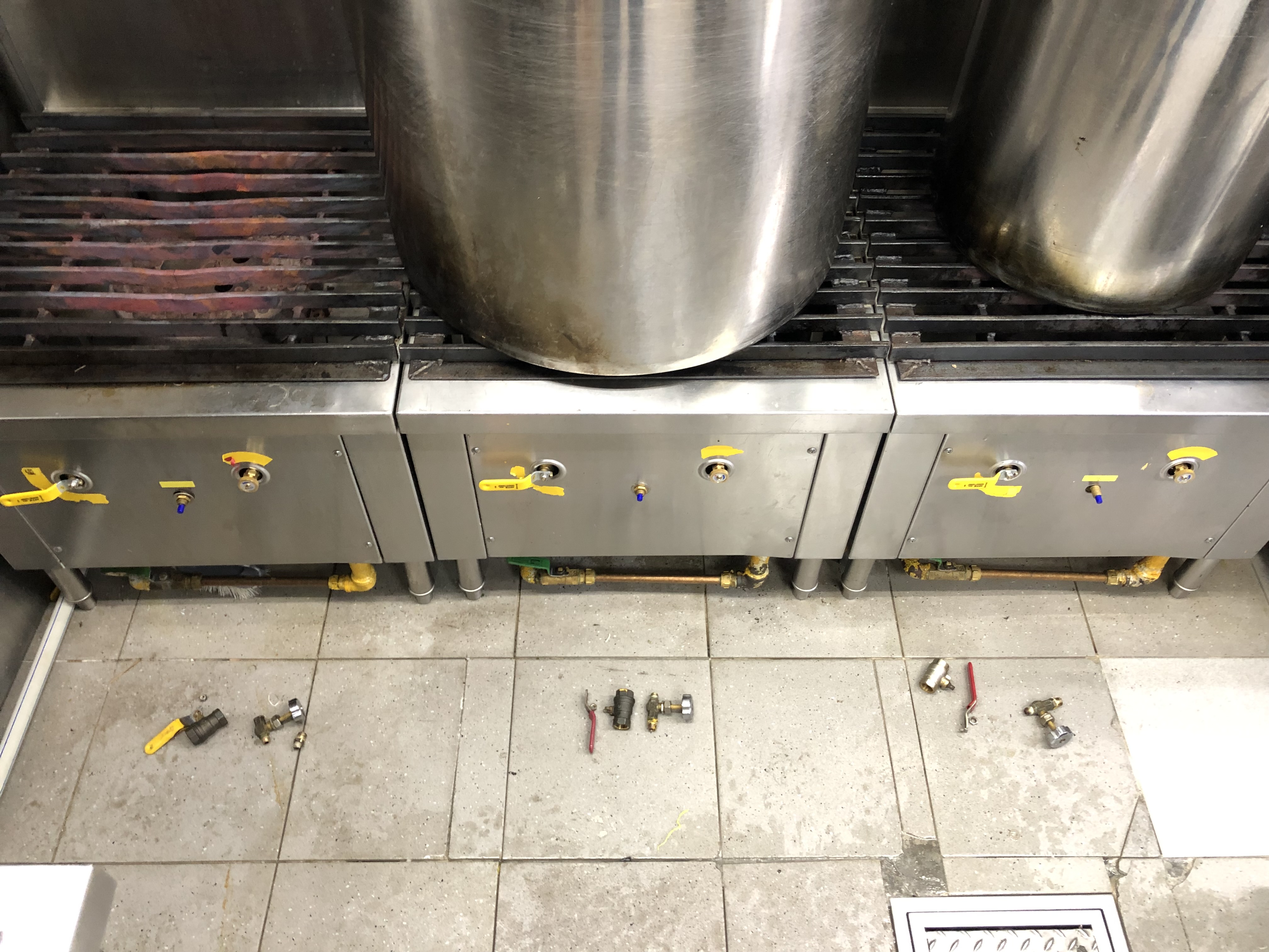 Commercial kitchen installation photo 21