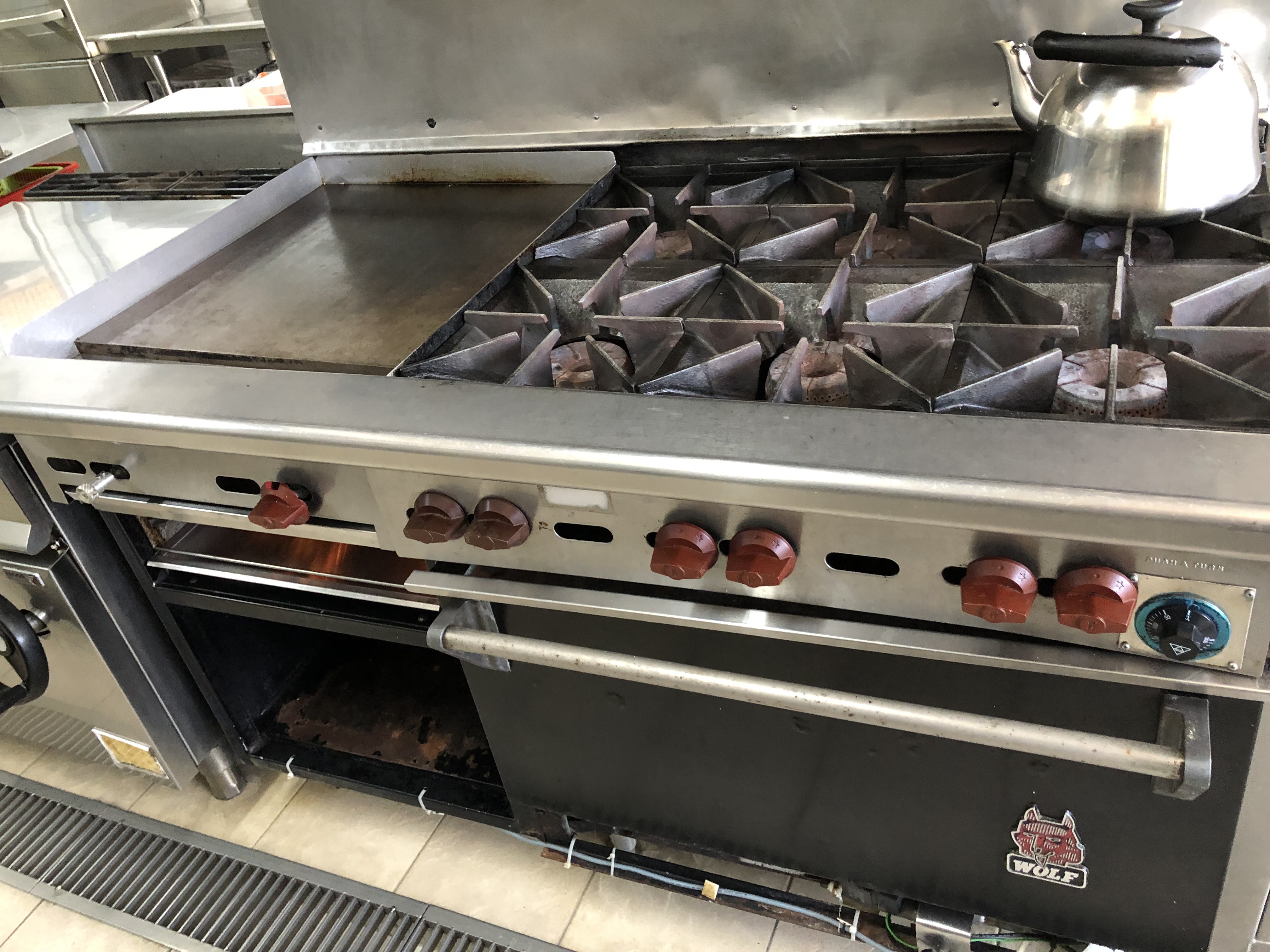 Commercial kitchen installation photo 23