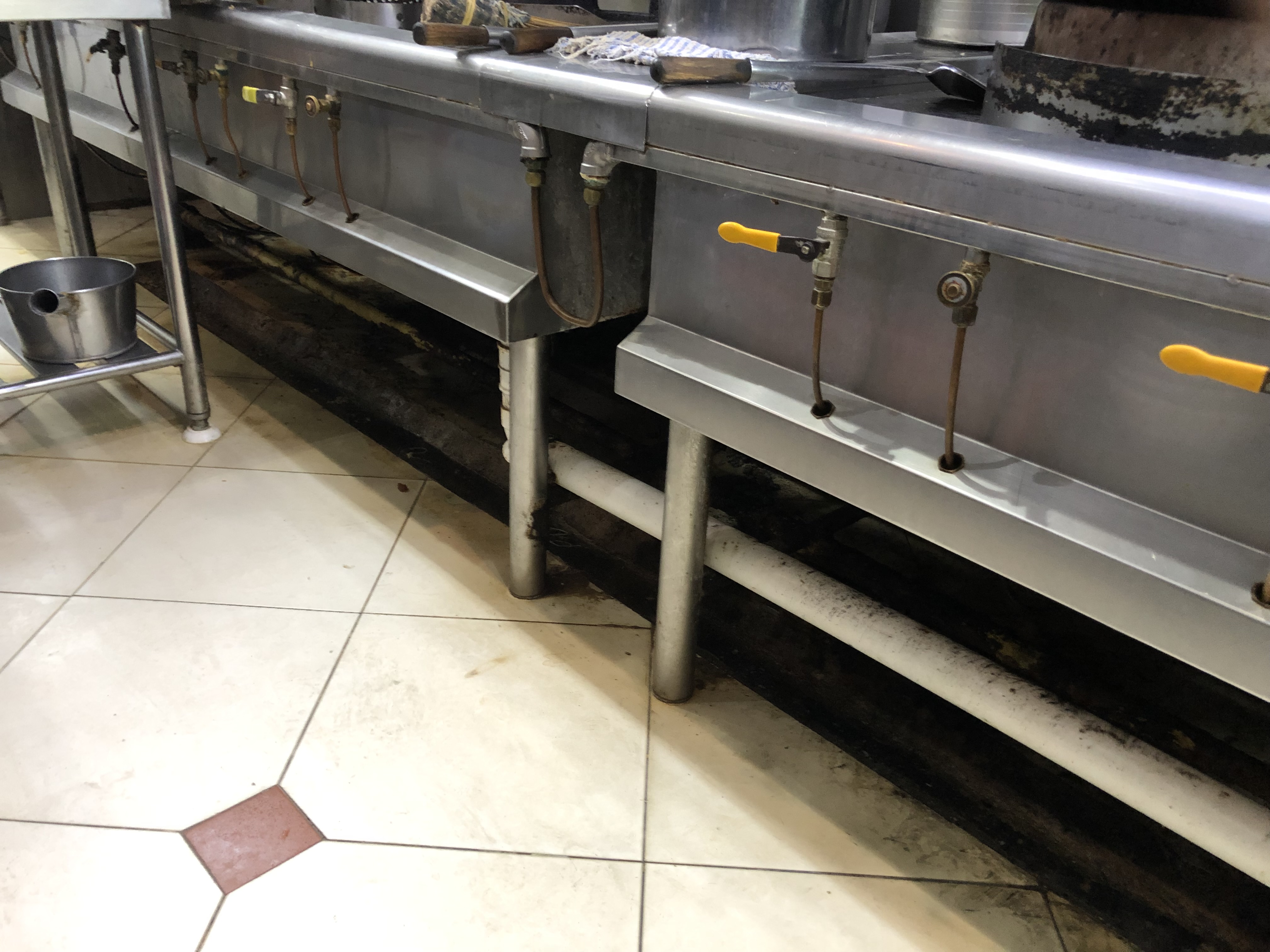Commercial kitchen installation photo 24