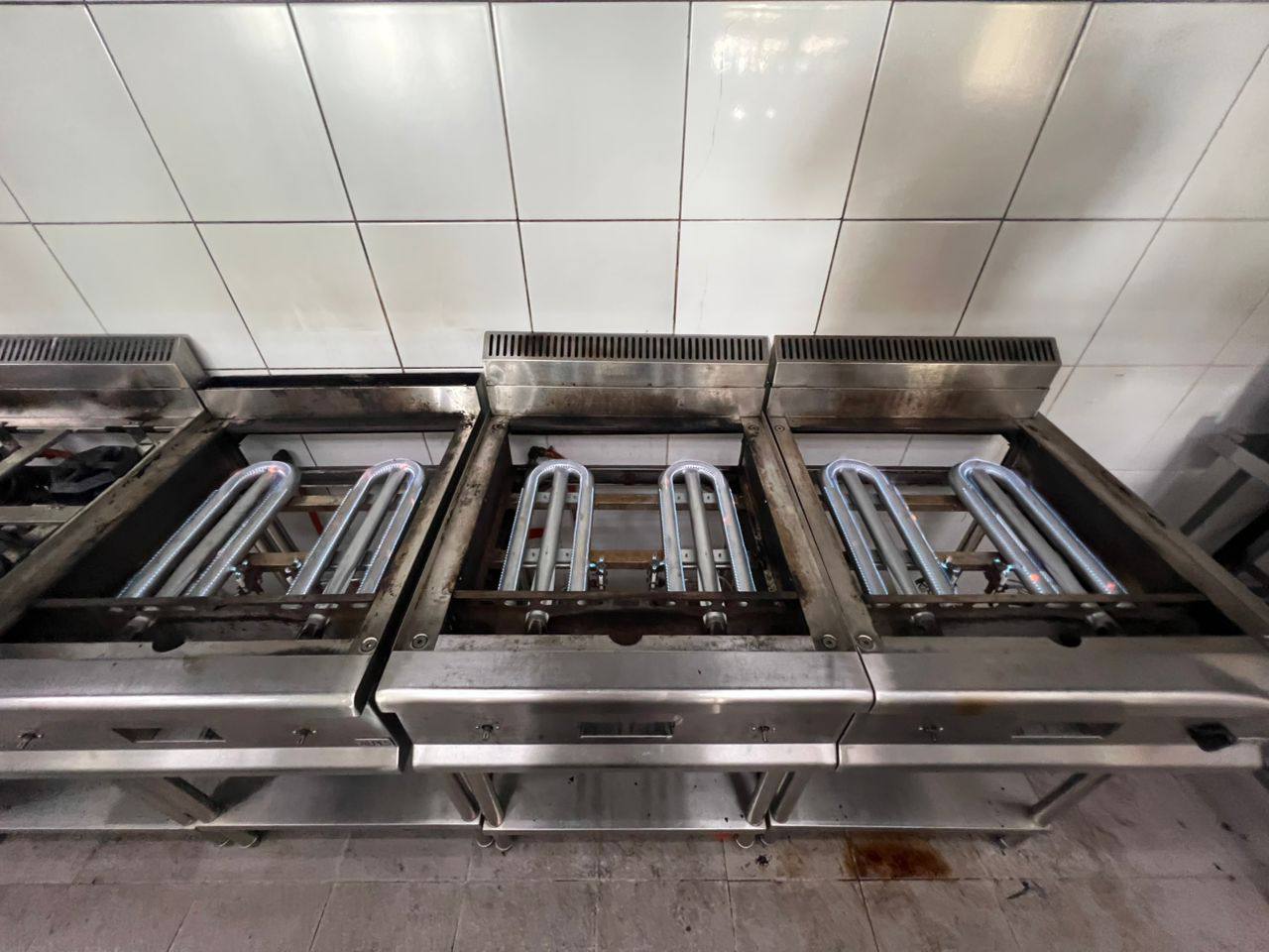 Commercial kitchen installation photo 53