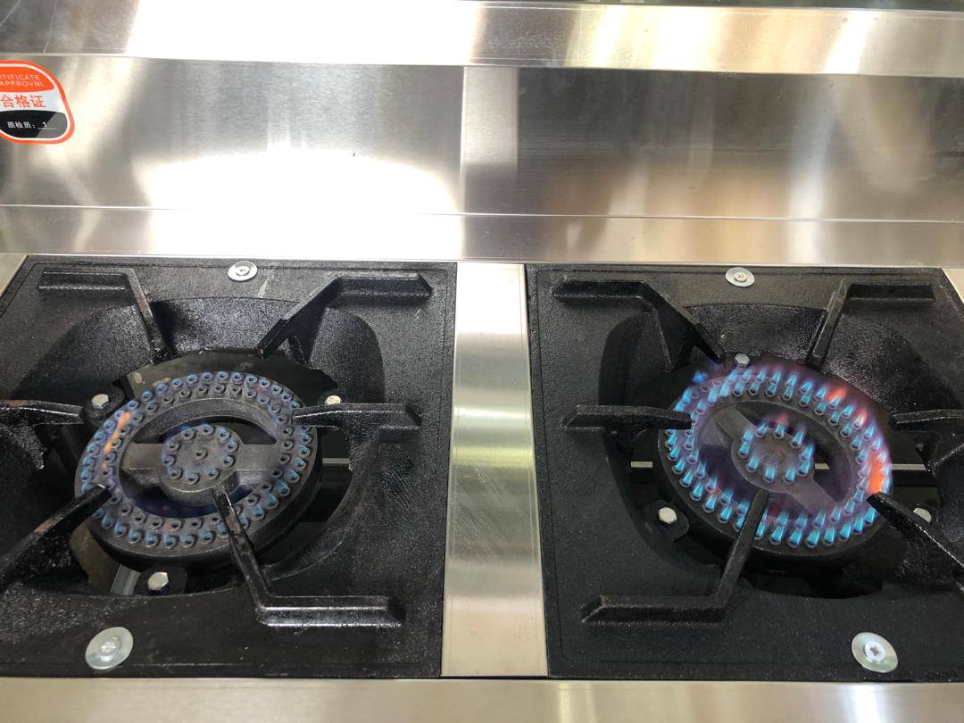 Commercial kitchen installation photo 77