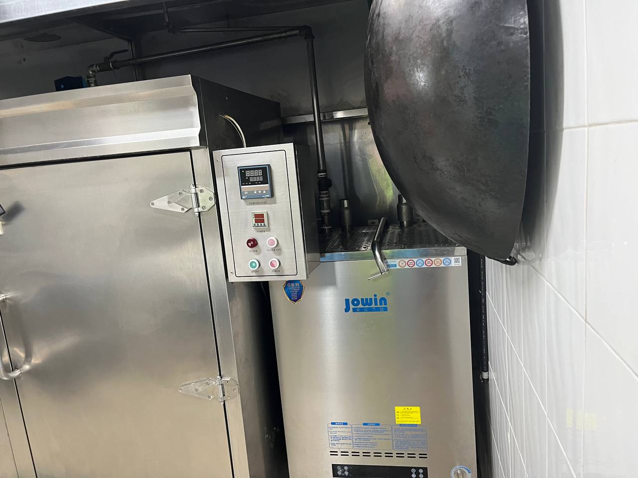 Commercial kitchen installation photo 96