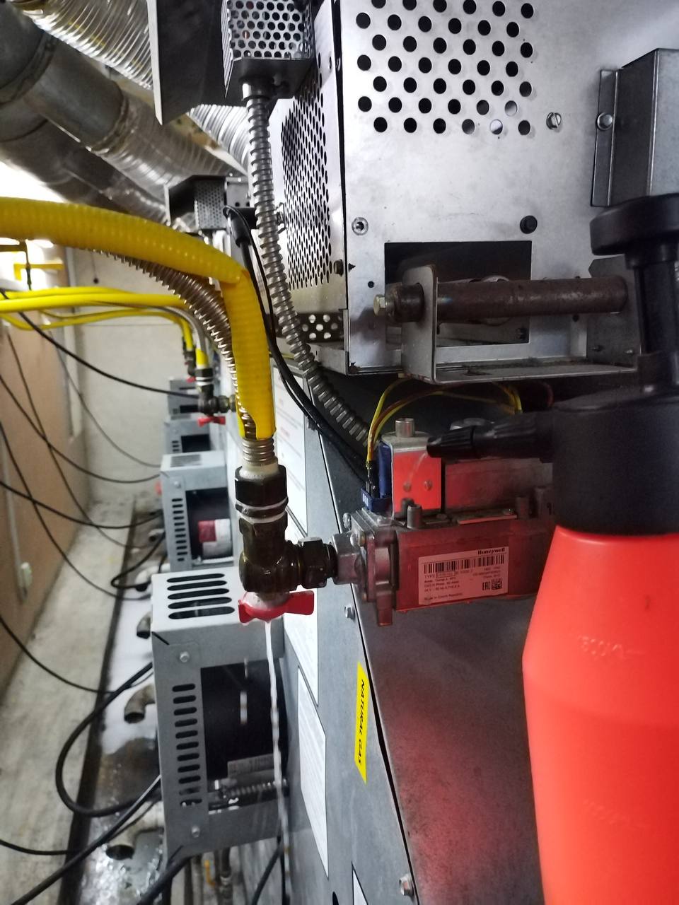 Commercial kitchen installation photo 106