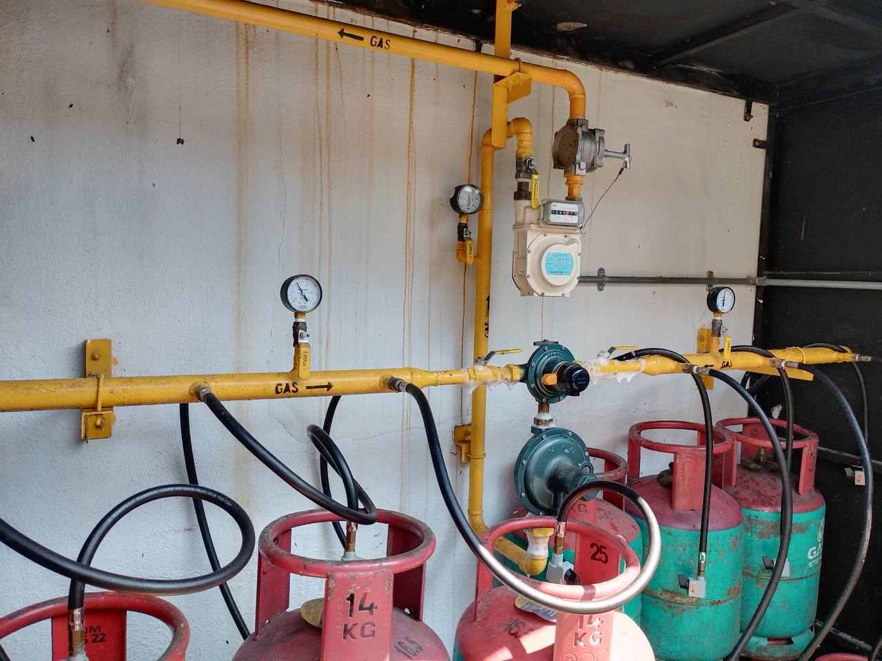Gas pipeline installation photo 7