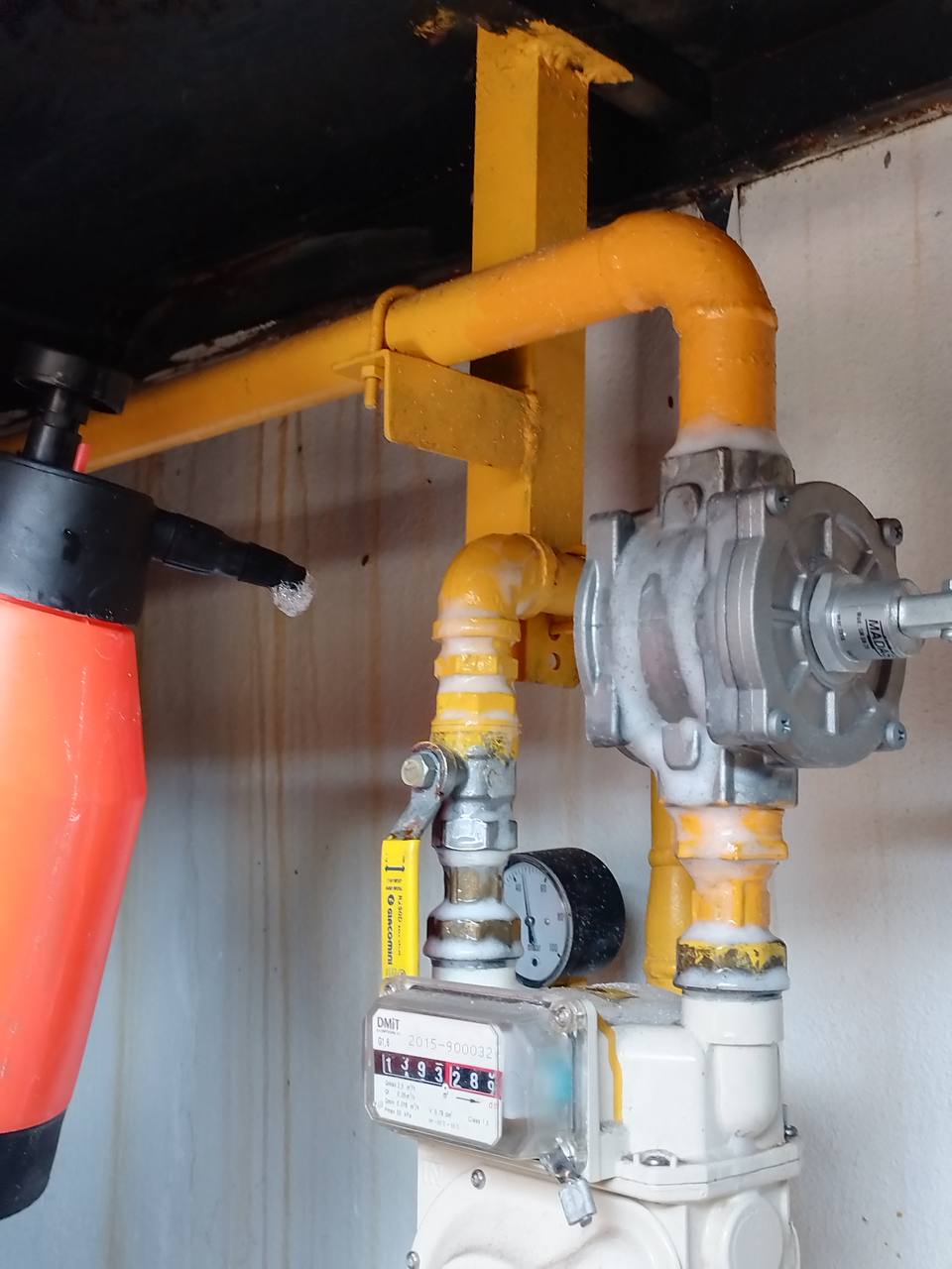 Gas pipeline installation photo 36