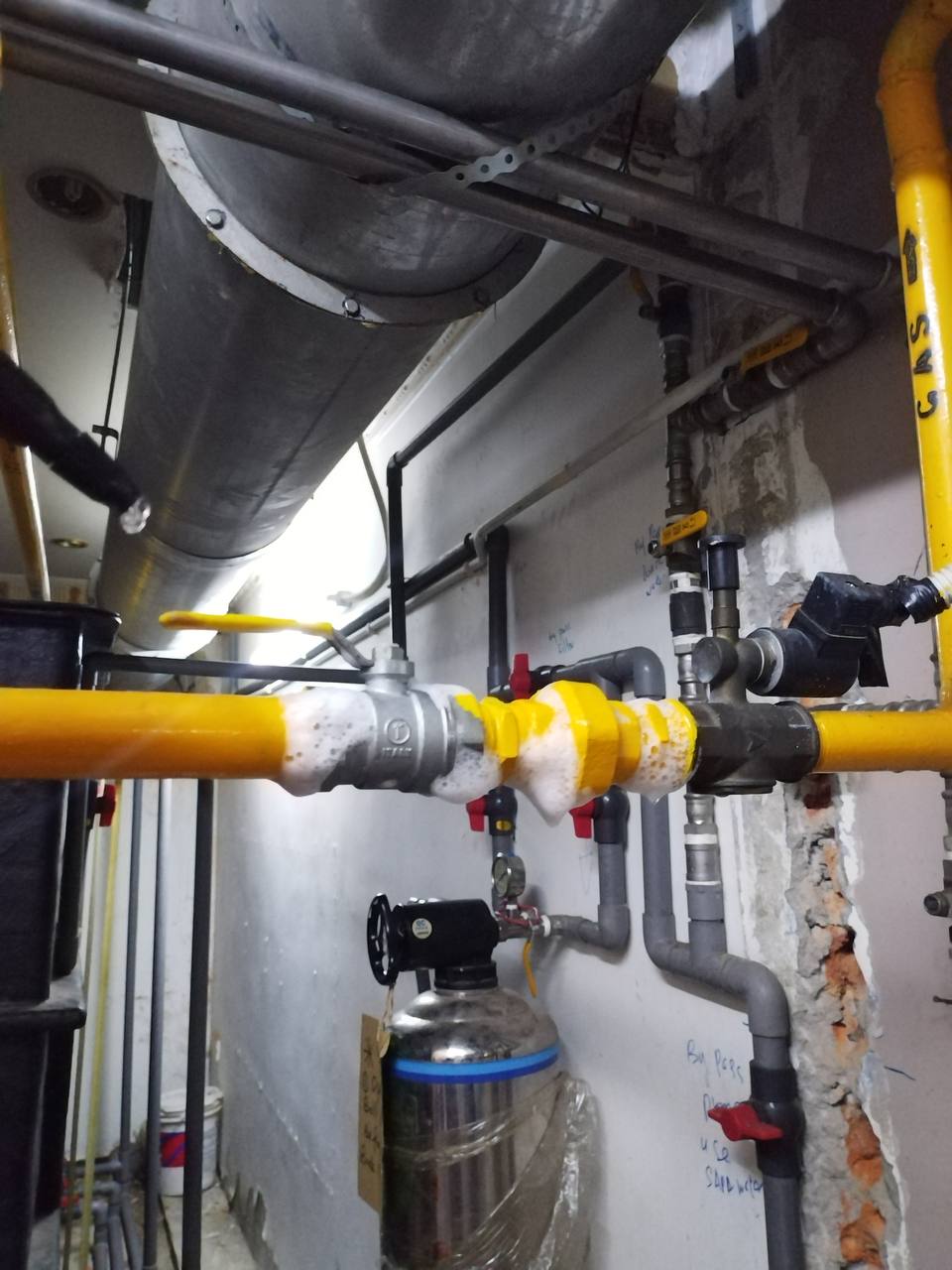 Gas pipeline installation photo 38